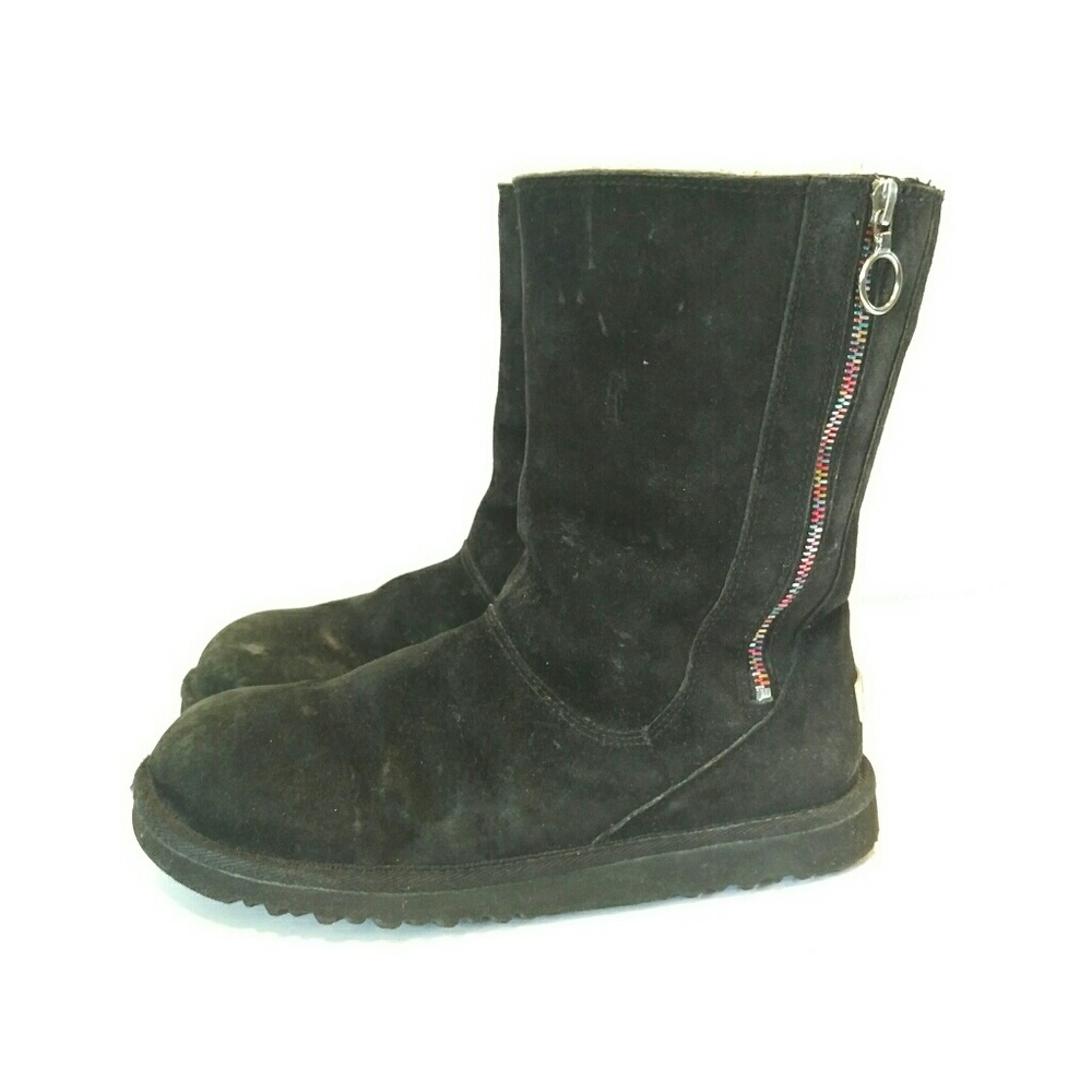 UGG boots for women's Size 6 Black Sheepskin Boots size 6 eu 36 winter fur…